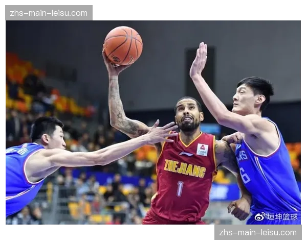 篮球记者贾磊:季后赛强度下,裁判尺度统一性问题再度凸显 篮球记者贾磊:季后赛强度下,裁判尺度统一性问题再度凸显